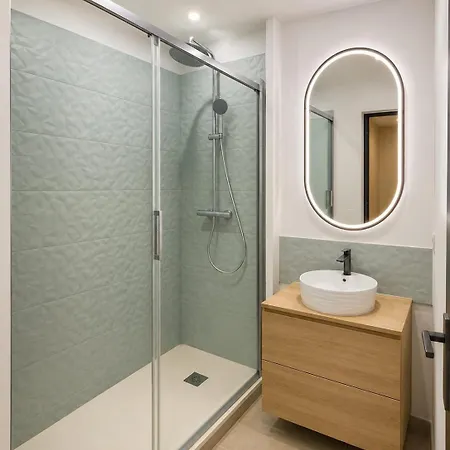 Apartment Le Velusine, Piscine, Tennis Antibes