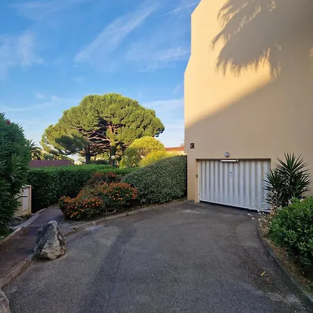 Le Velusine, Piscine, Tennis * Antibes