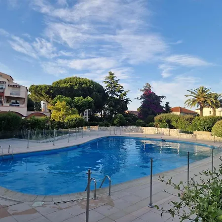 Le Velusine, Piscine, Tennis Apartment Antibes